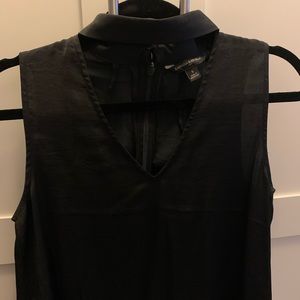 Banana Republic Black Top - Size Small